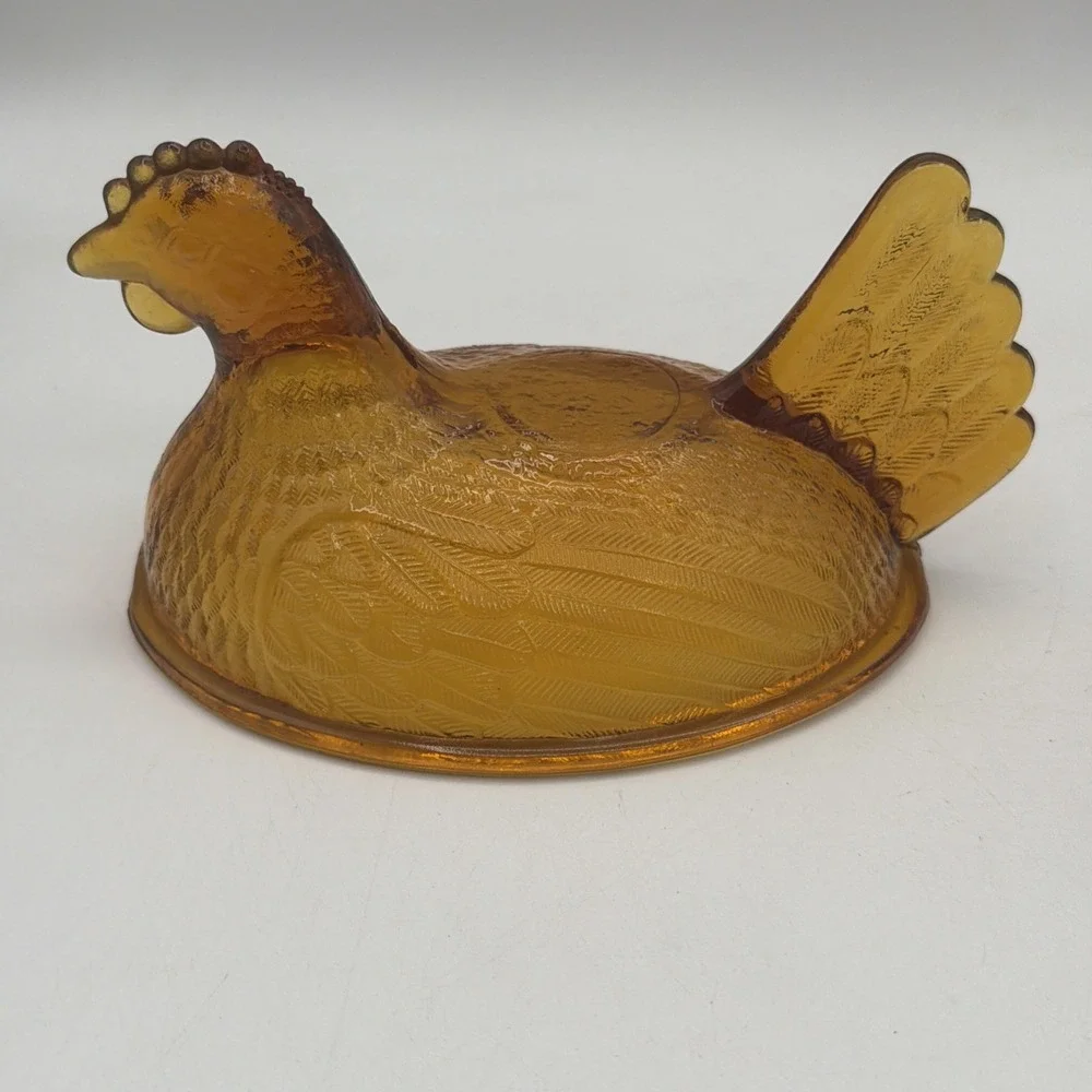 Vintage Indiana Glass Amber Hen on Nest – Beaded Edge